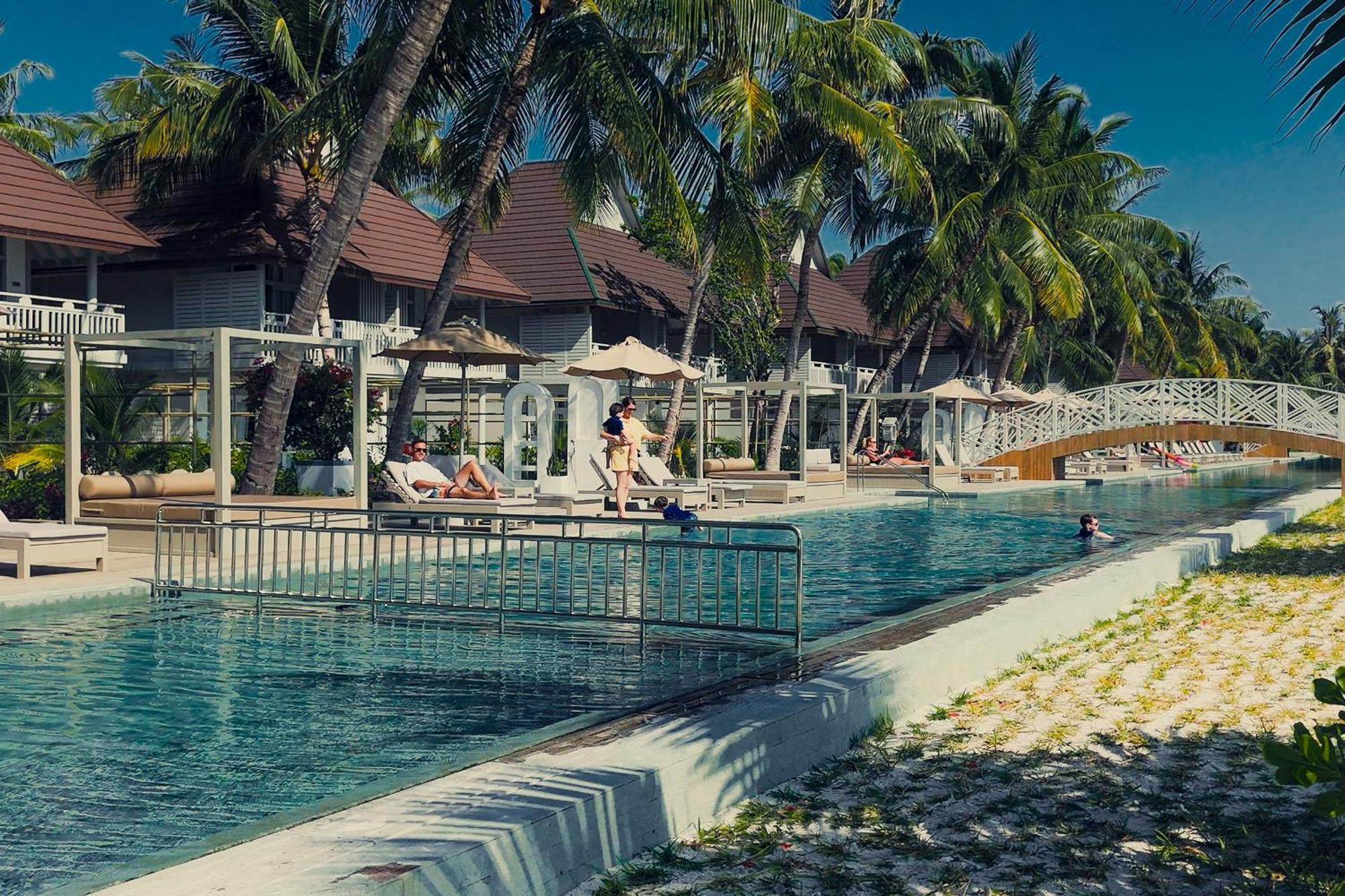 Padiglione Sunset sulla Spiaggia con Accesso alla Piscina, sconto del 50% sul trasferimento aeroportuale di andata e ritorno, per un soggiorno minimo di 3 notti, prenotato entro il 15 marzo per un periodo fino al 22 dicembre 2026